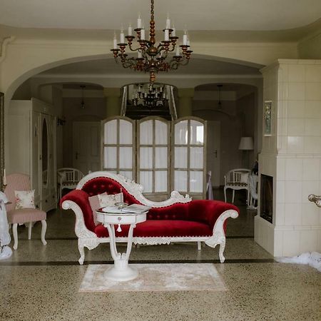Herrenhaus Kunzwerda Bei Torgau - Aparthotel, Boardinghouse, Wohnen Auf Zeit Dış mekan fotoğraf